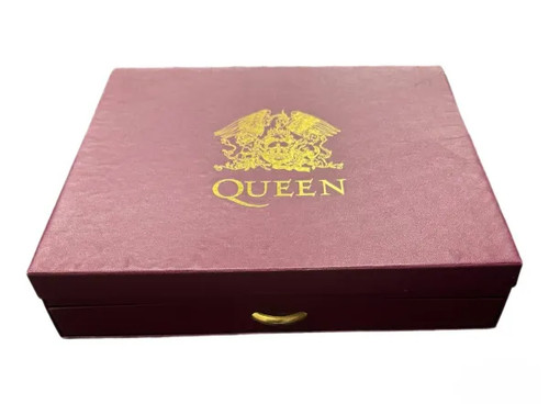 Queen box tricks - of, tricks”