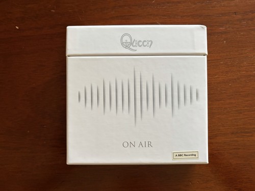 Queen air limited - on,
